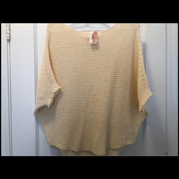 Off the shoulder top - Picture 3 of 3